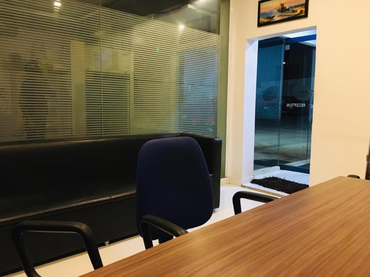 Mp Residancy Hotel Perintalmanna Bagian luar foto
